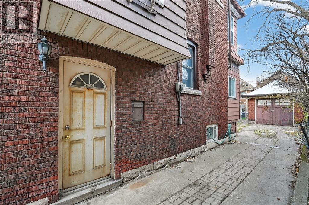 89 Fairholt Road S, Hamilton, Ontario L8M 2T6 - Photo 42 - 40791571