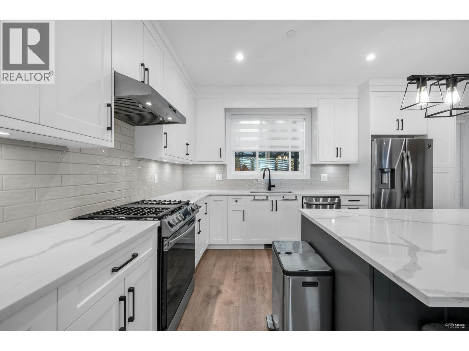 24618 105a Avenue, Maple Ridge, British Columbia  V2W 0K3 - Photo 6 - R3071211