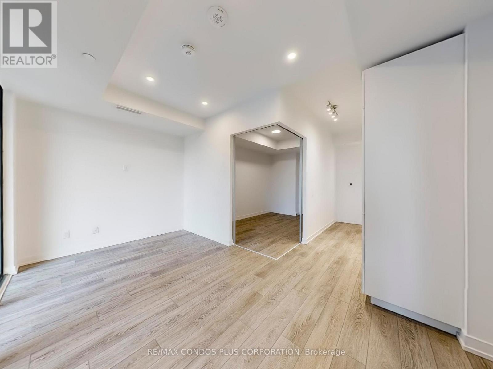 432 - 35 PARLIAMENT STREET, Toronto, Ontario