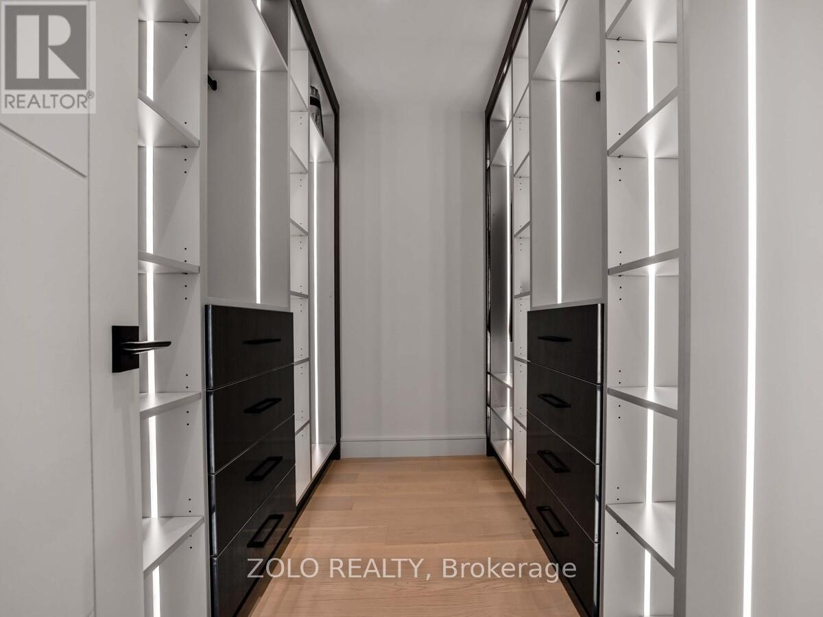 151 Dewbourne Avenue, Toronto, Ontario  M6C 1Z1 - Photo 13 - C12594690