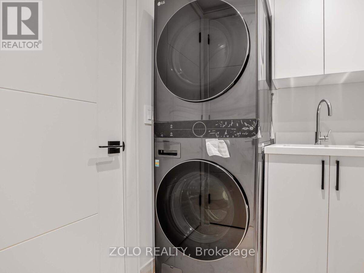 151 Dewbourne Avenue, Toronto, Ontario  M6C 1Z1 - Photo 20 - C12594690