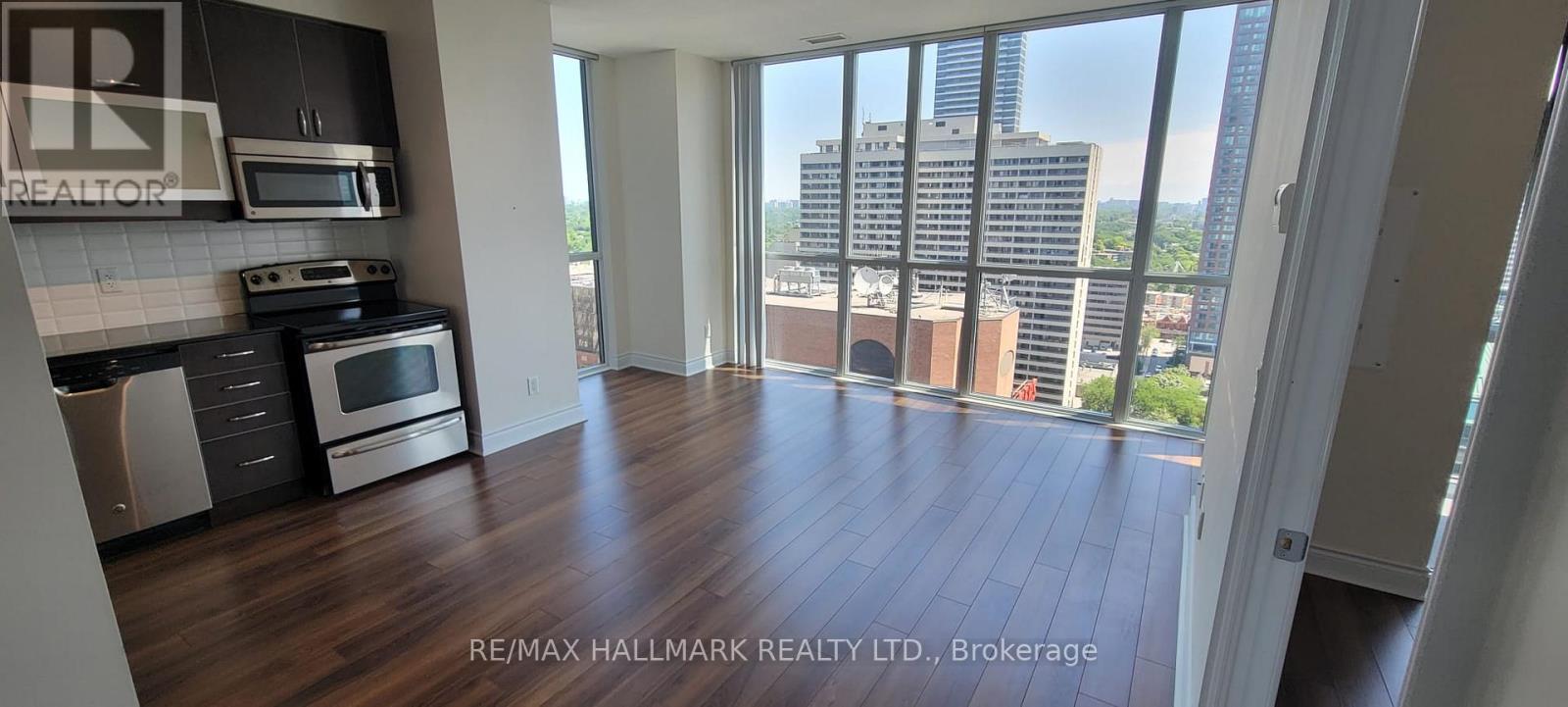 2301 - 28 Ted Rogers Way, Toronto, Ontario  M4Y 2J4 - Photo 4 - C12594712
