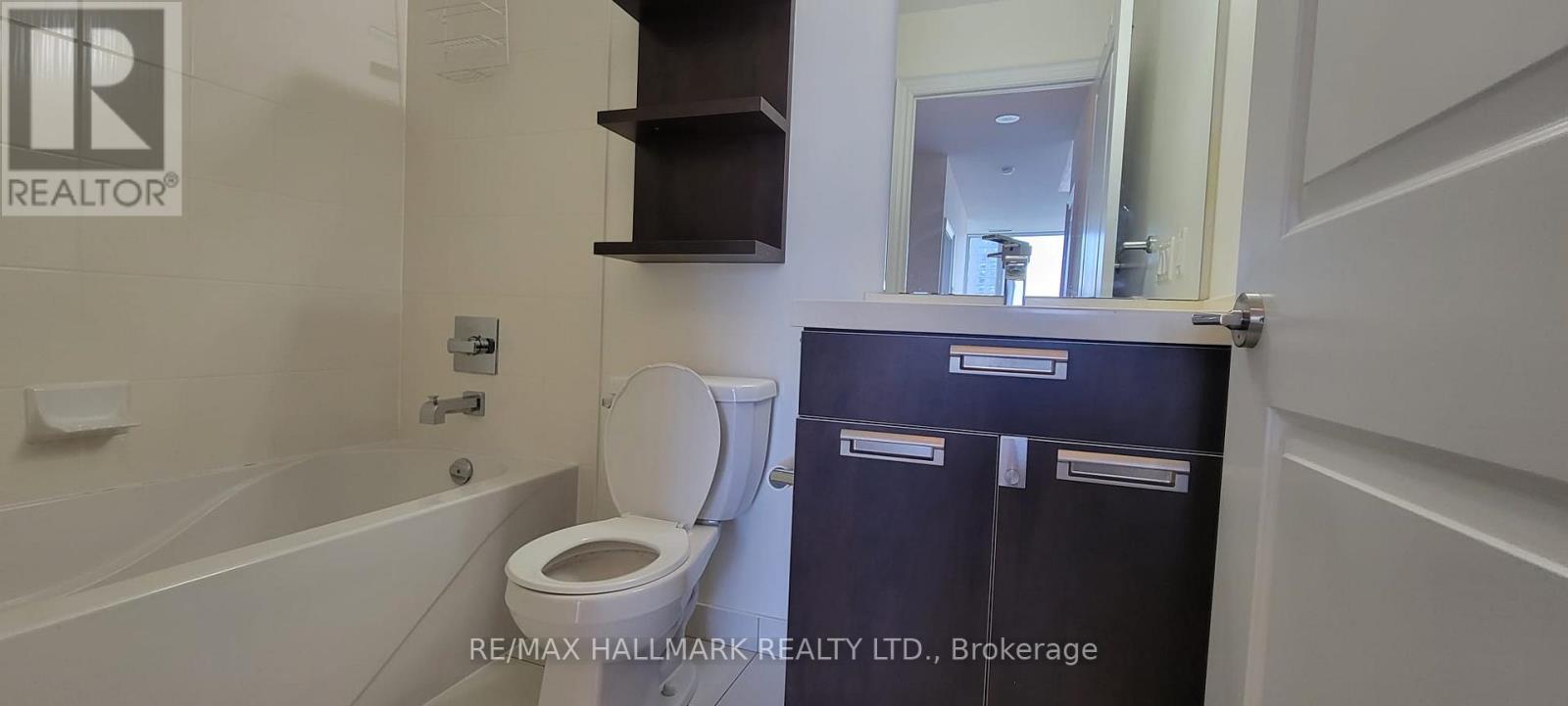 2301 - 28 Ted Rogers Way, Toronto, Ontario  M4Y 2J4 - Photo 7 - C12594712