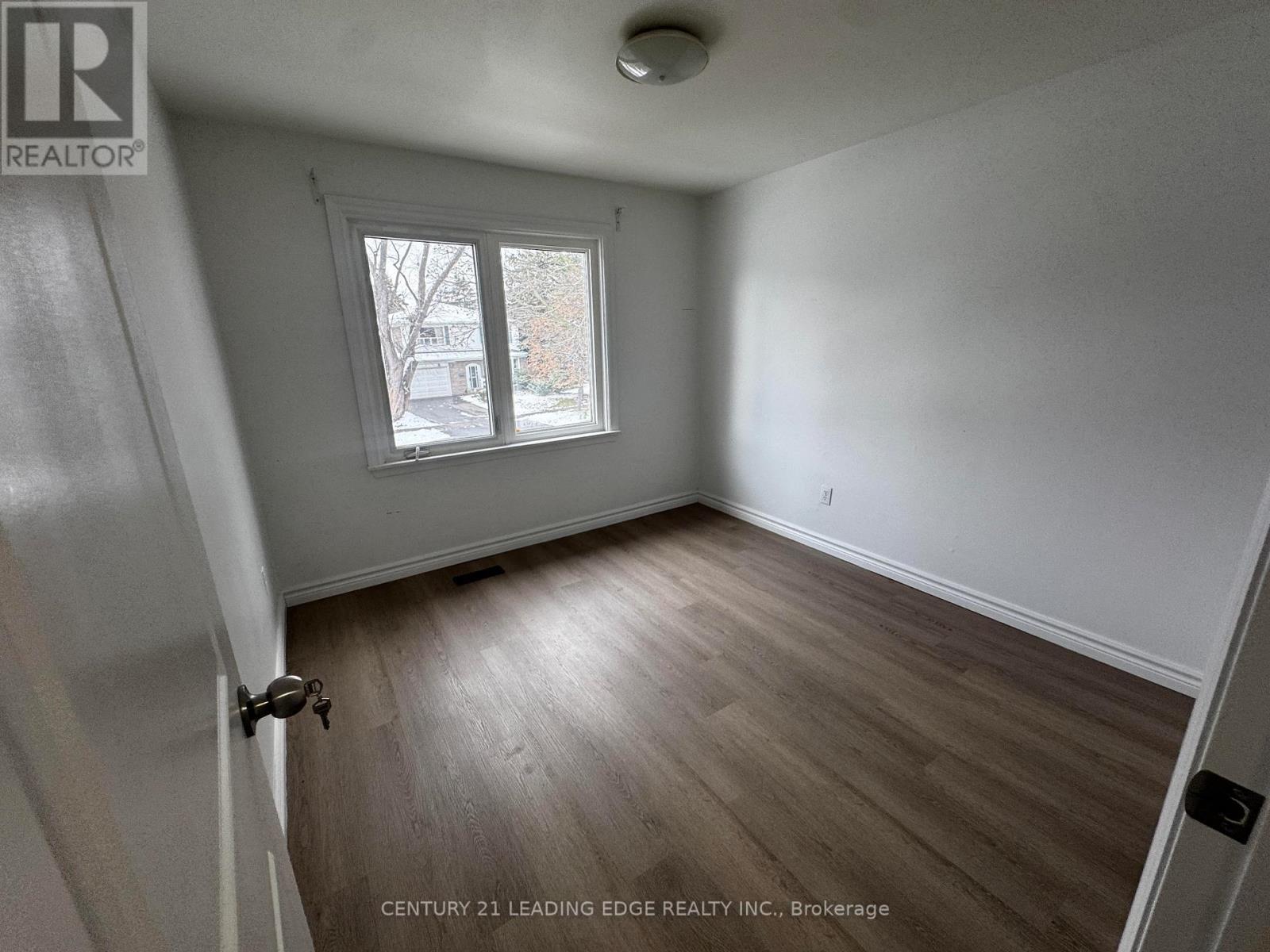 Main - 61 Shellamwood Trail, Toronto, Ontario  M1S 2M9 - Photo 14 - E12594640