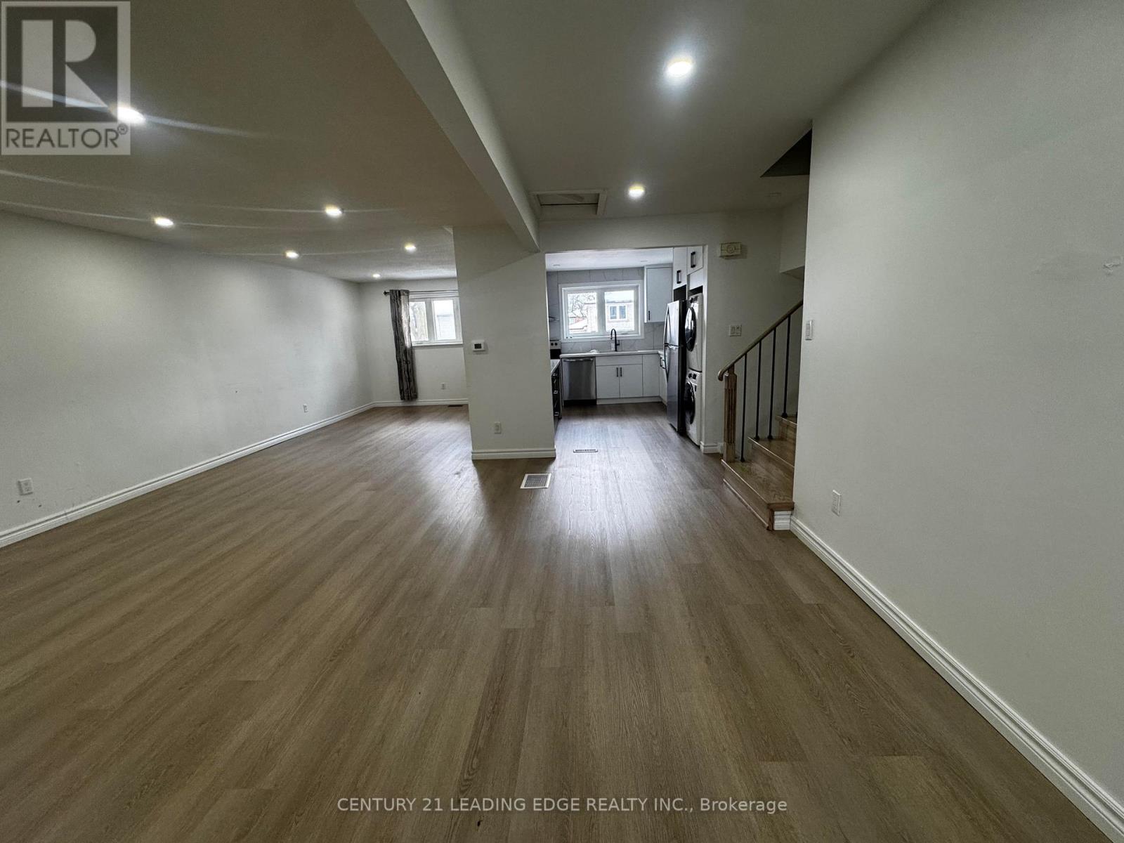Main - 61 Shellamwood Trail, Toronto, Ontario  M1S 2M9 - Photo 2 - E12594640