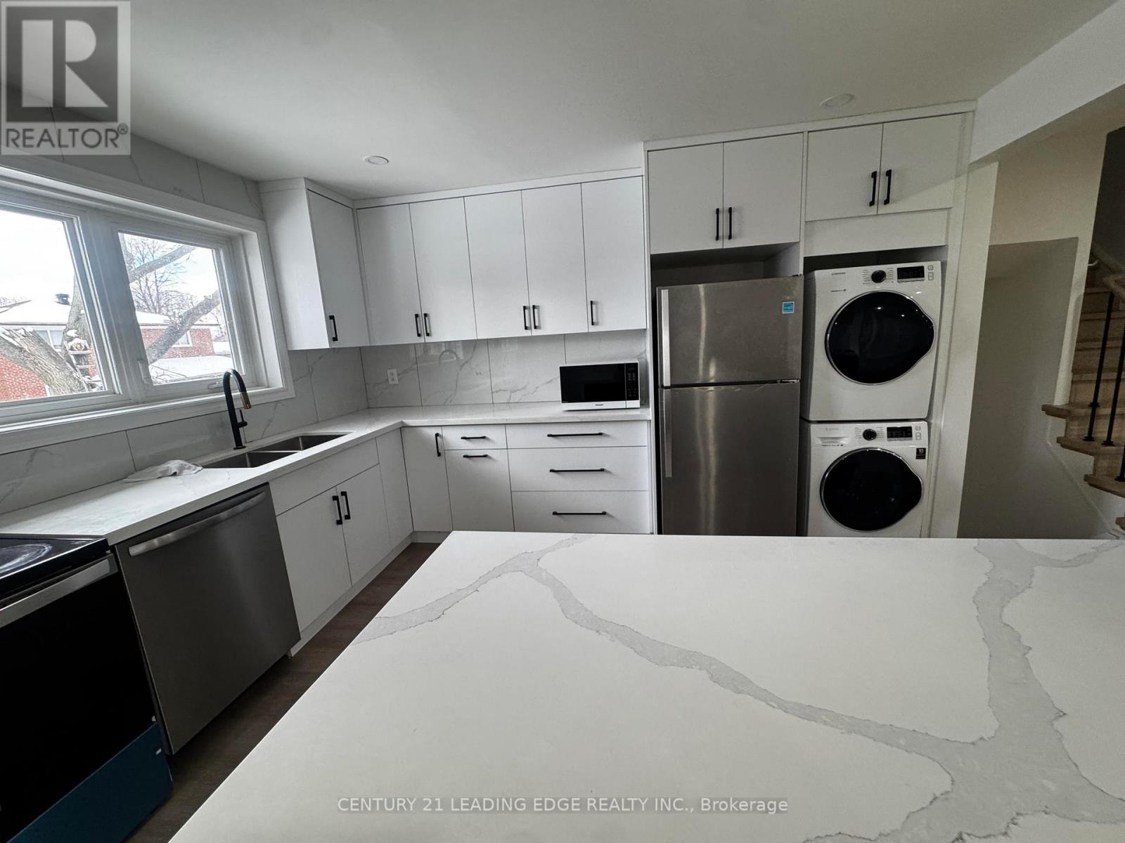 Main - 61 Shellamwood Trail, Toronto, Ontario  M1S 2M9 - Photo 6 - E12594640