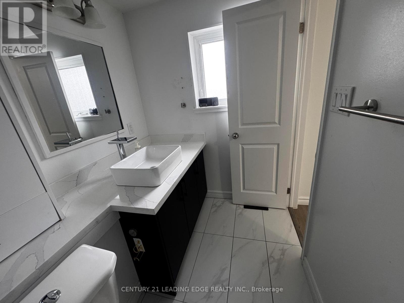 Main - 61 Shellamwood Trail, Toronto, Ontario  M1S 2M9 - Photo 9 - E12594640