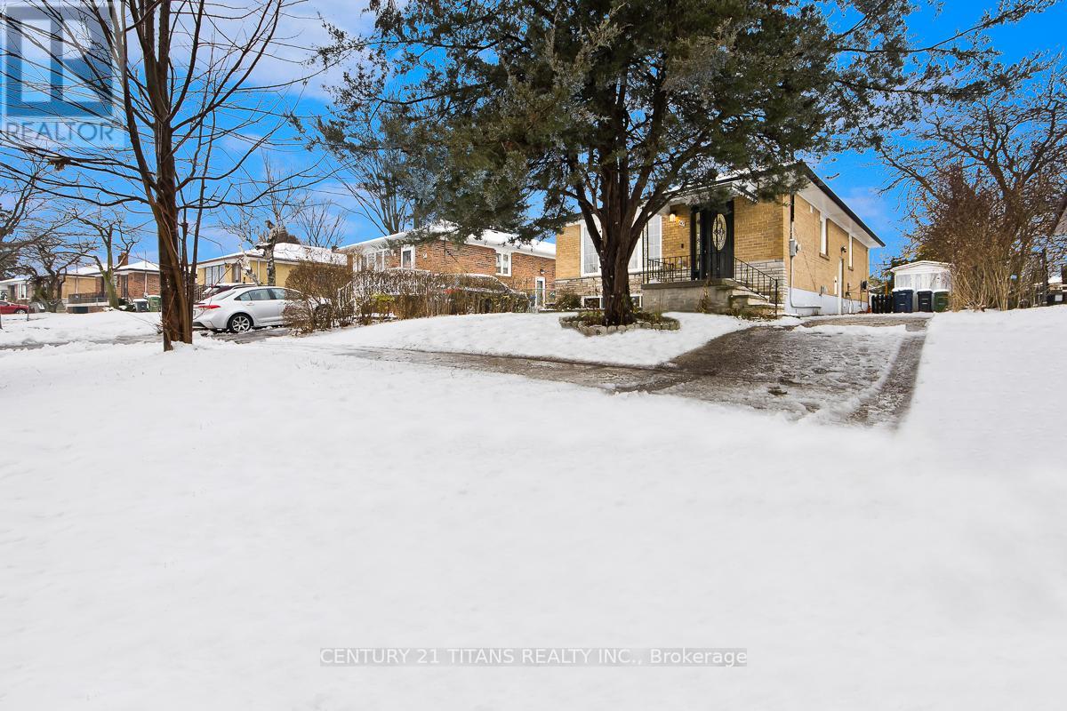 60 Slan Avenue, Toronto, Ontario M1G 3B3 - Photo 2 - E12594648