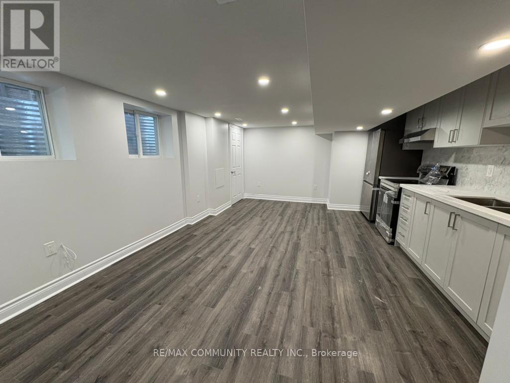 25 Freer Crescent, Ajax, Ontario  L1T 4N5 - Photo 7 - E12594688