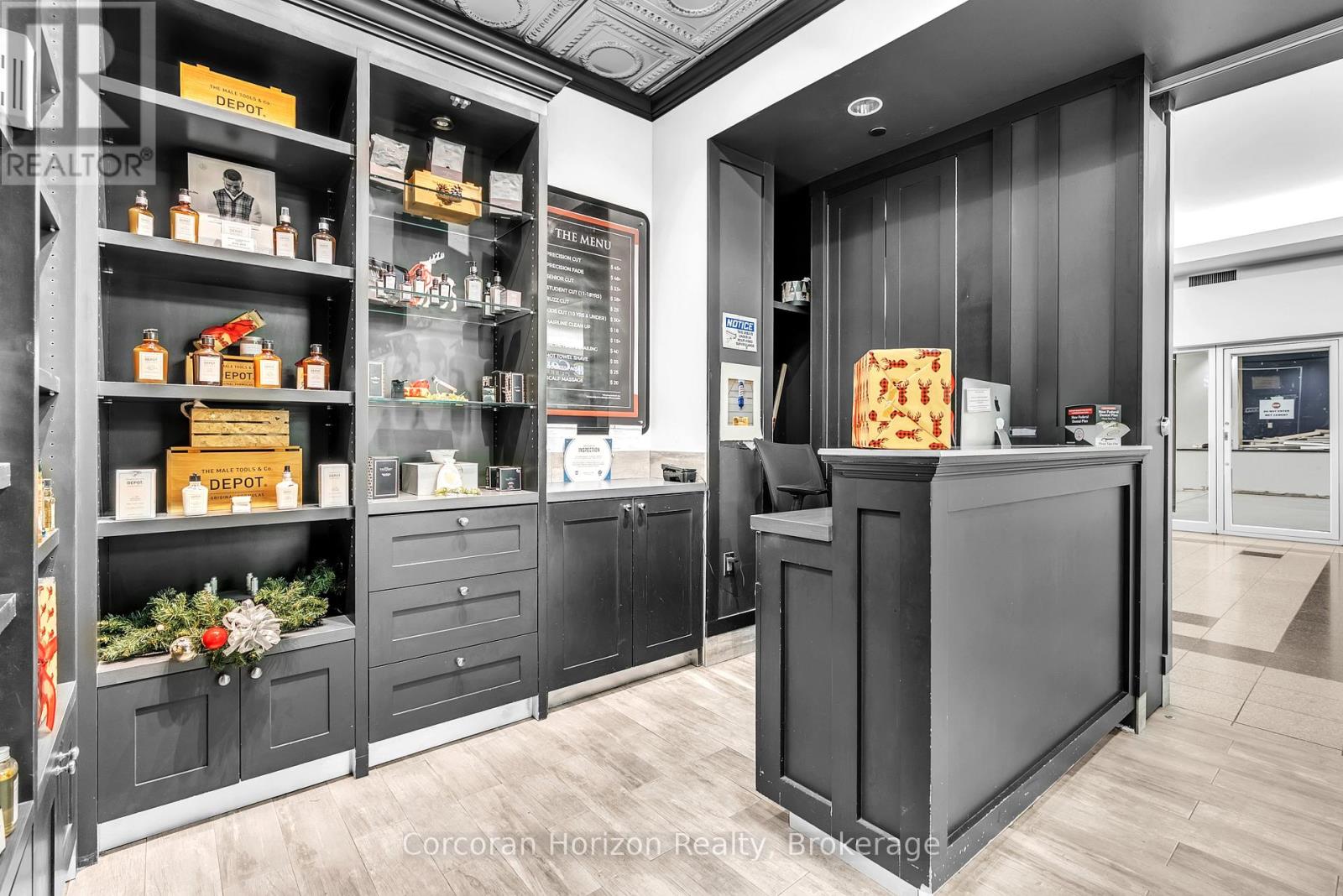 168 - 2 King Street W, Hamilton (Central), Ontario  L8P 1A1 - Photo 3 - X12594774