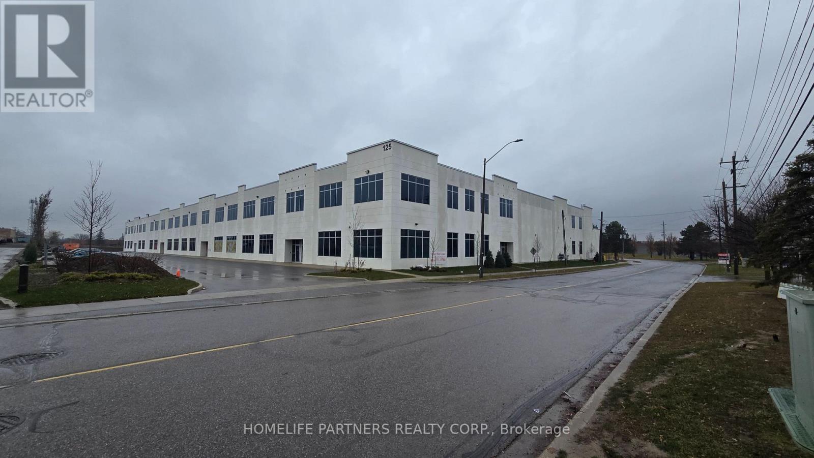 1 - 125 ENGELHARD DRIVE, Aurora, Ontario