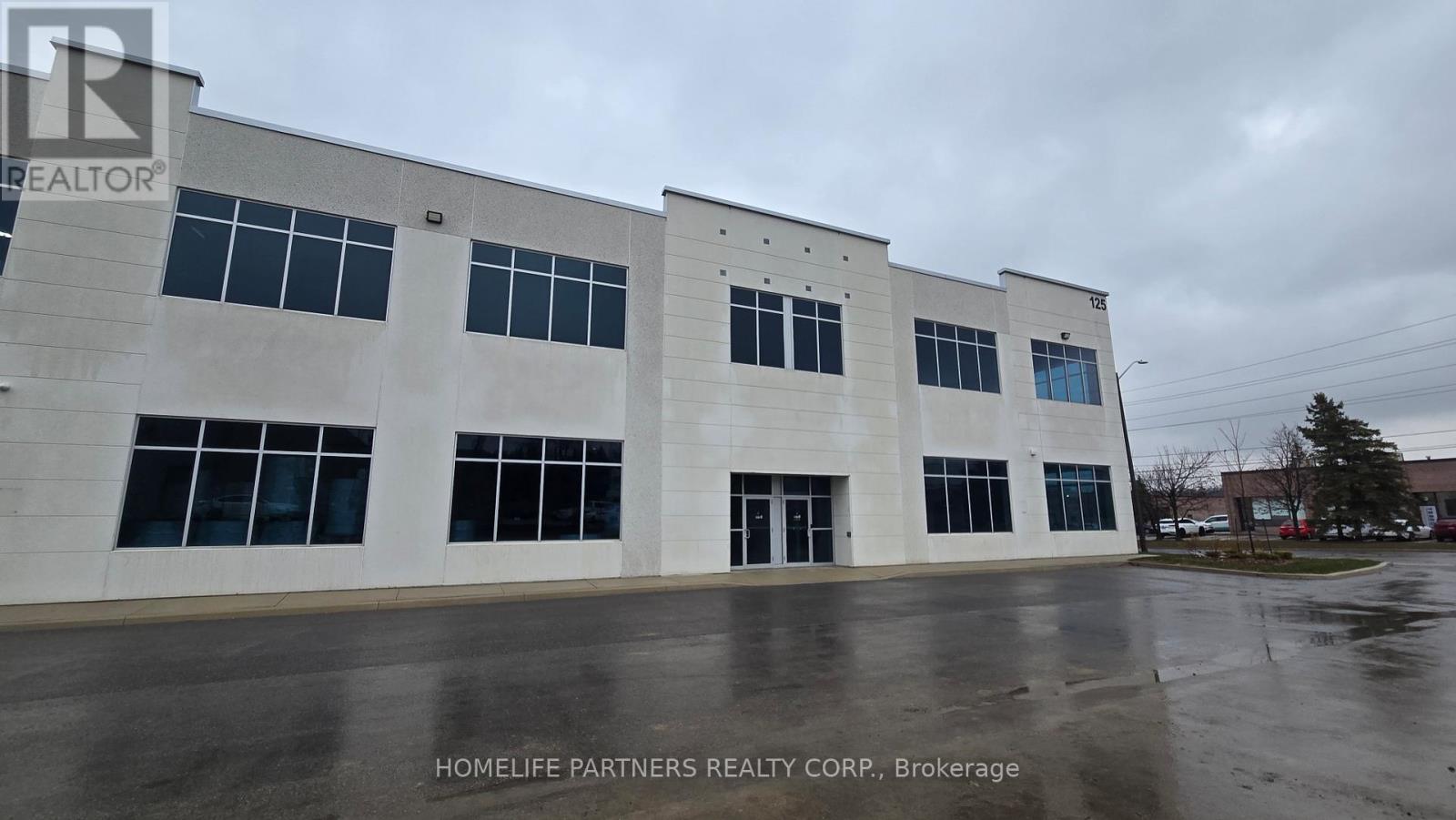 1 - 125 Engelhard Drive, Aurora, Ontario  L4G 3V1 - Photo 2 - N12594674