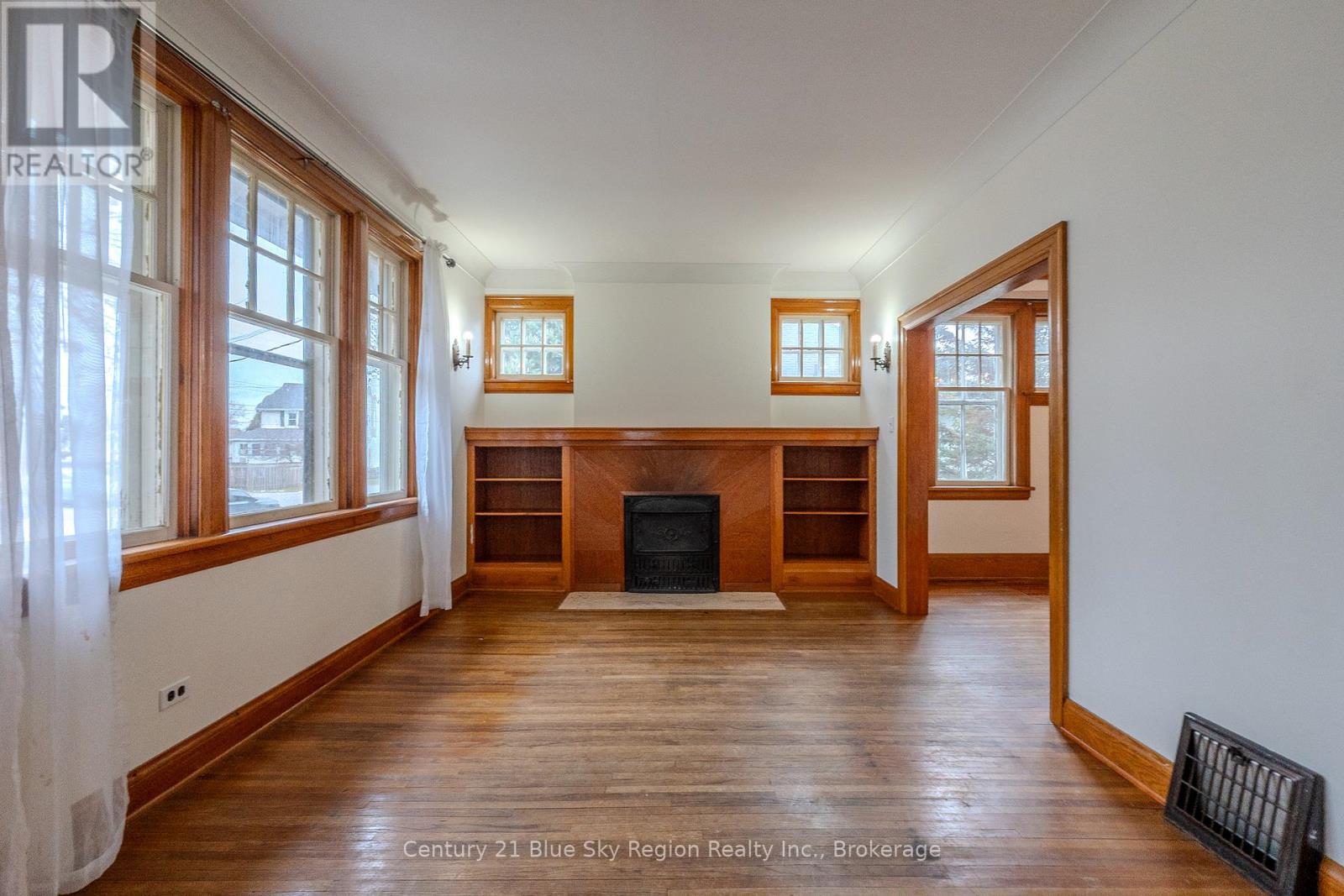 12 Rowe Avenue, North Bay, Ontario  P1A 1W9 - Photo 5 - X12594846