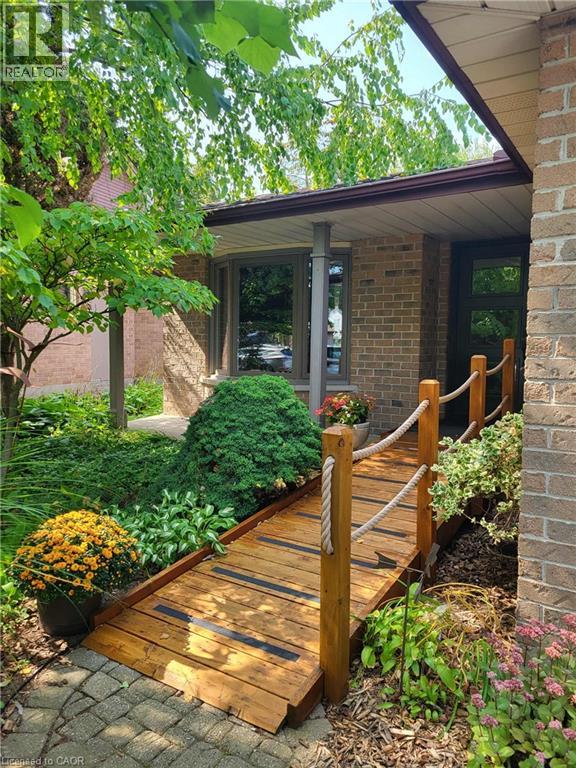 9 Smart Street, Guelph, Ontario  N1G 4L4 - Photo 2 - 40788286