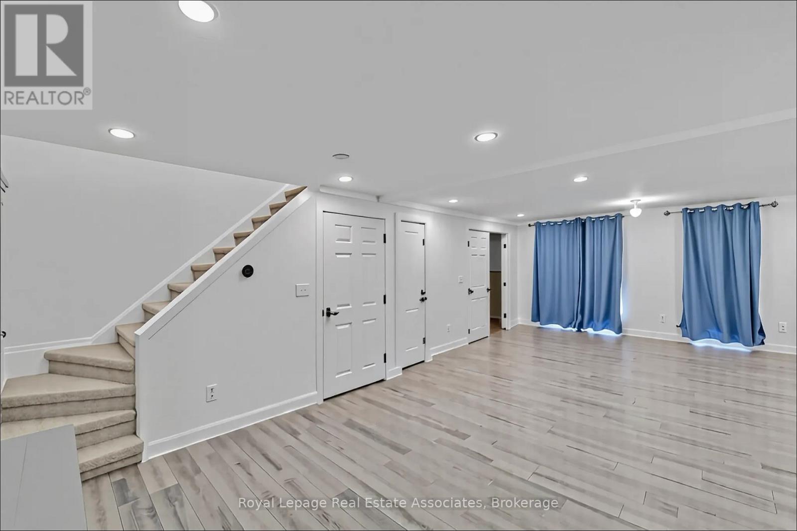 Upper - 66 Broadway Avenue, Orangeville, Ontario L9W 1J9 - Photo 14 - W12547410