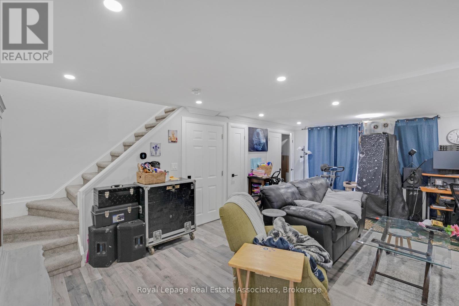 Upper - 66 Broadway Avenue, Orangeville, Ontario L9W 1J9 - Photo 15 - W12547410