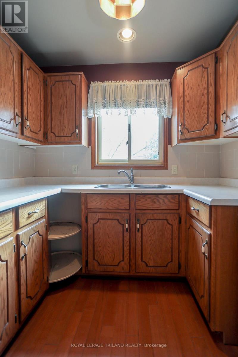 170 Forest Avenue, St. Thomas, Ontario  N5R 2K2 - Photo 11 - X12594826