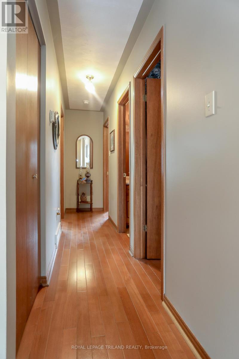 170 Forest Avenue, St. Thomas, Ontario  N5R 2K2 - Photo 12 - X12594826