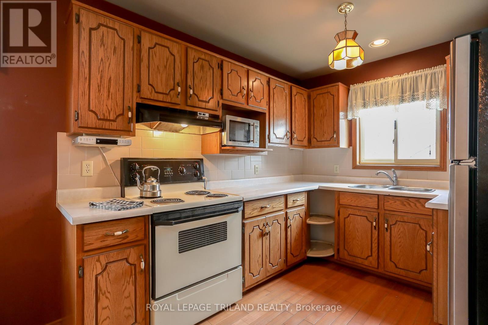 170 Forest Avenue, St. Thomas, Ontario  N5R 2K2 - Photo 3 - X12594826