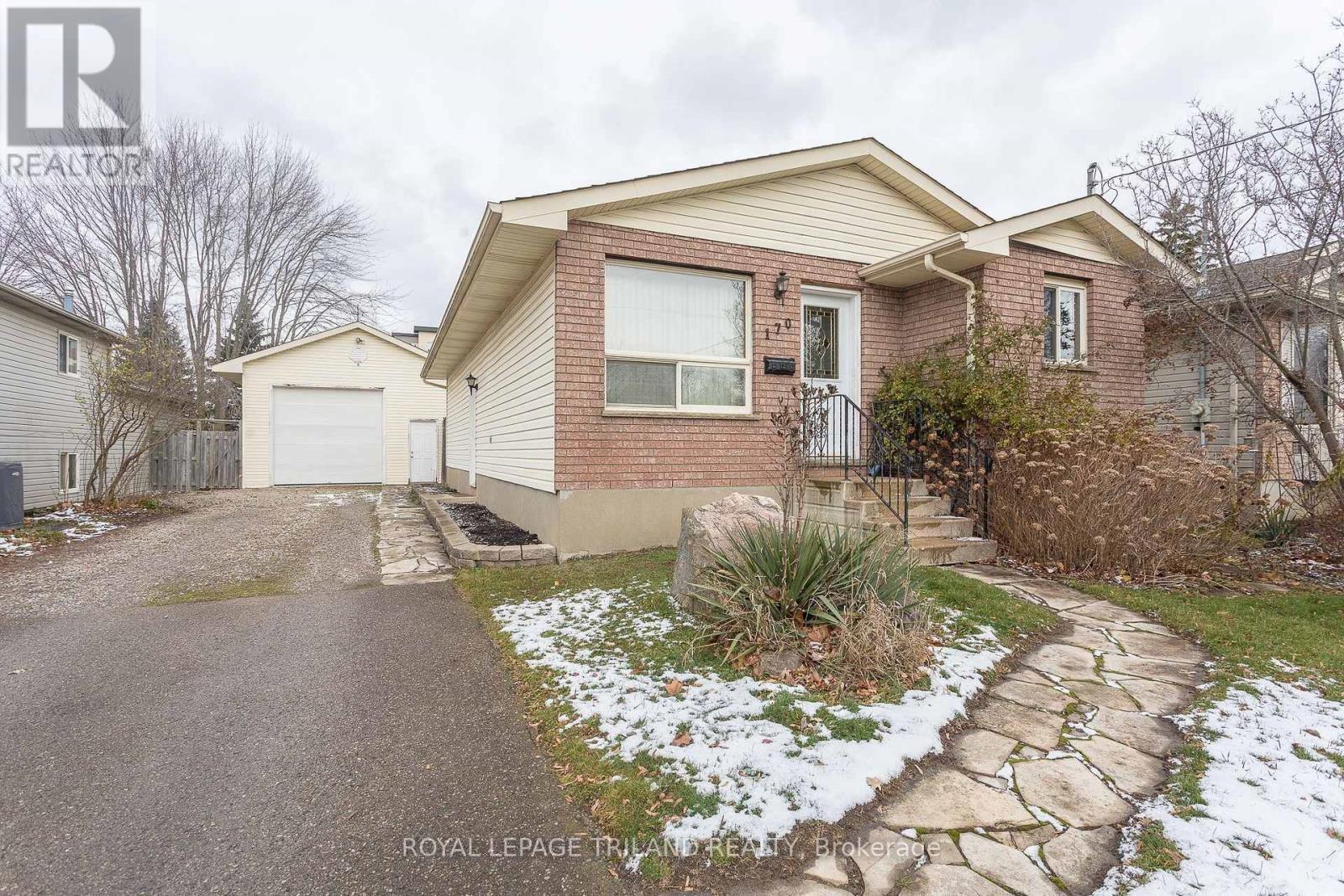 170 Forest Avenue, St. Thomas, Ontario  N5R 2K2 - Photo 6 - X12594826