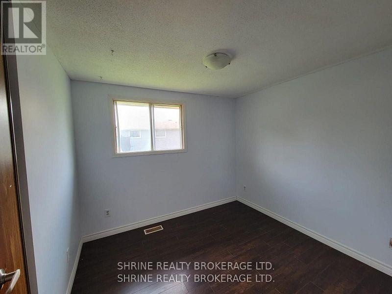 5 Caprice Crescent, London East, Ontario  N5V 3L8 - Photo 7 - X12594906