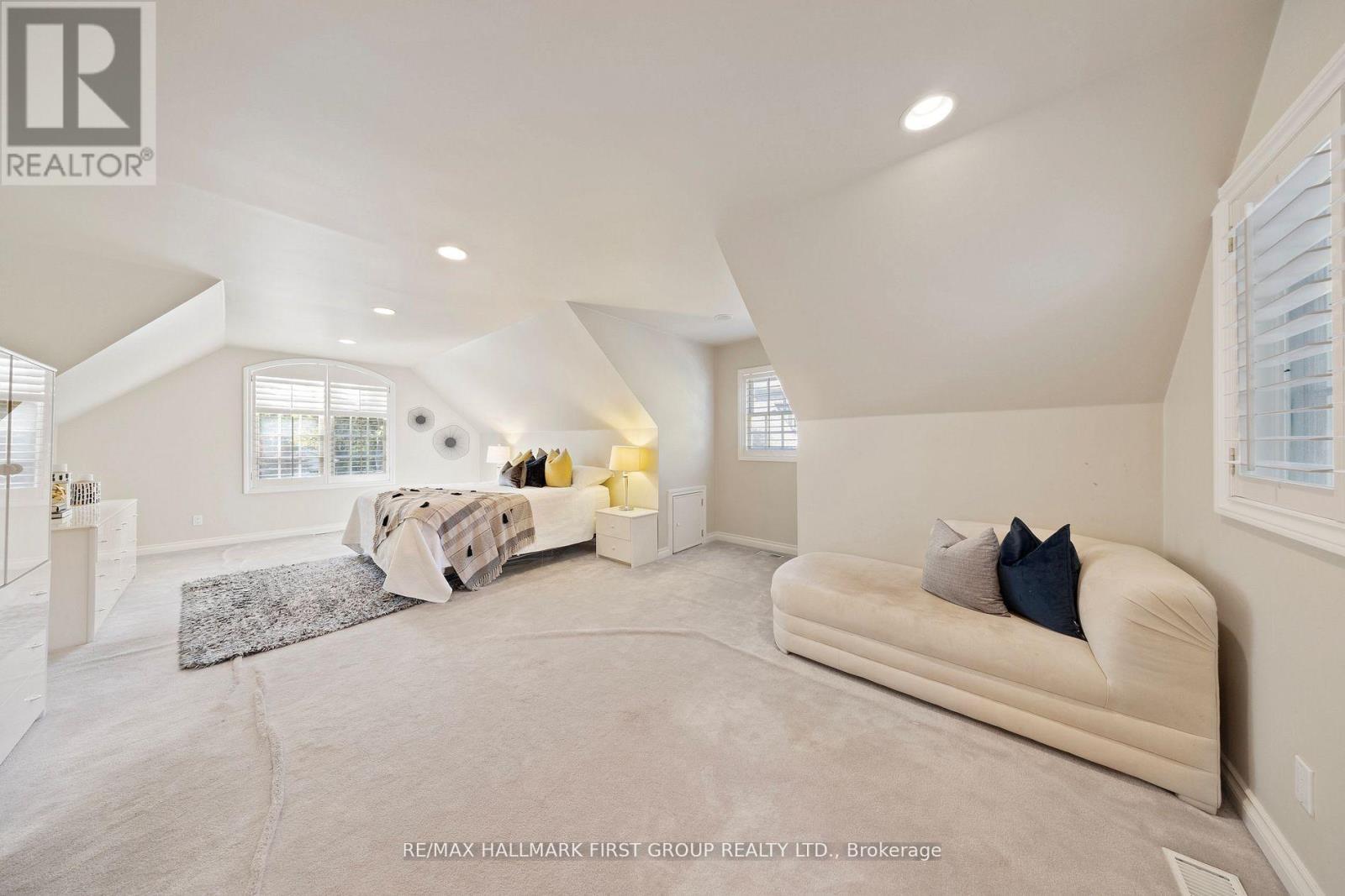 257 Roseland Crescent, Burlington, Ontario  L7N 1S4 - Photo 26 - W12594654