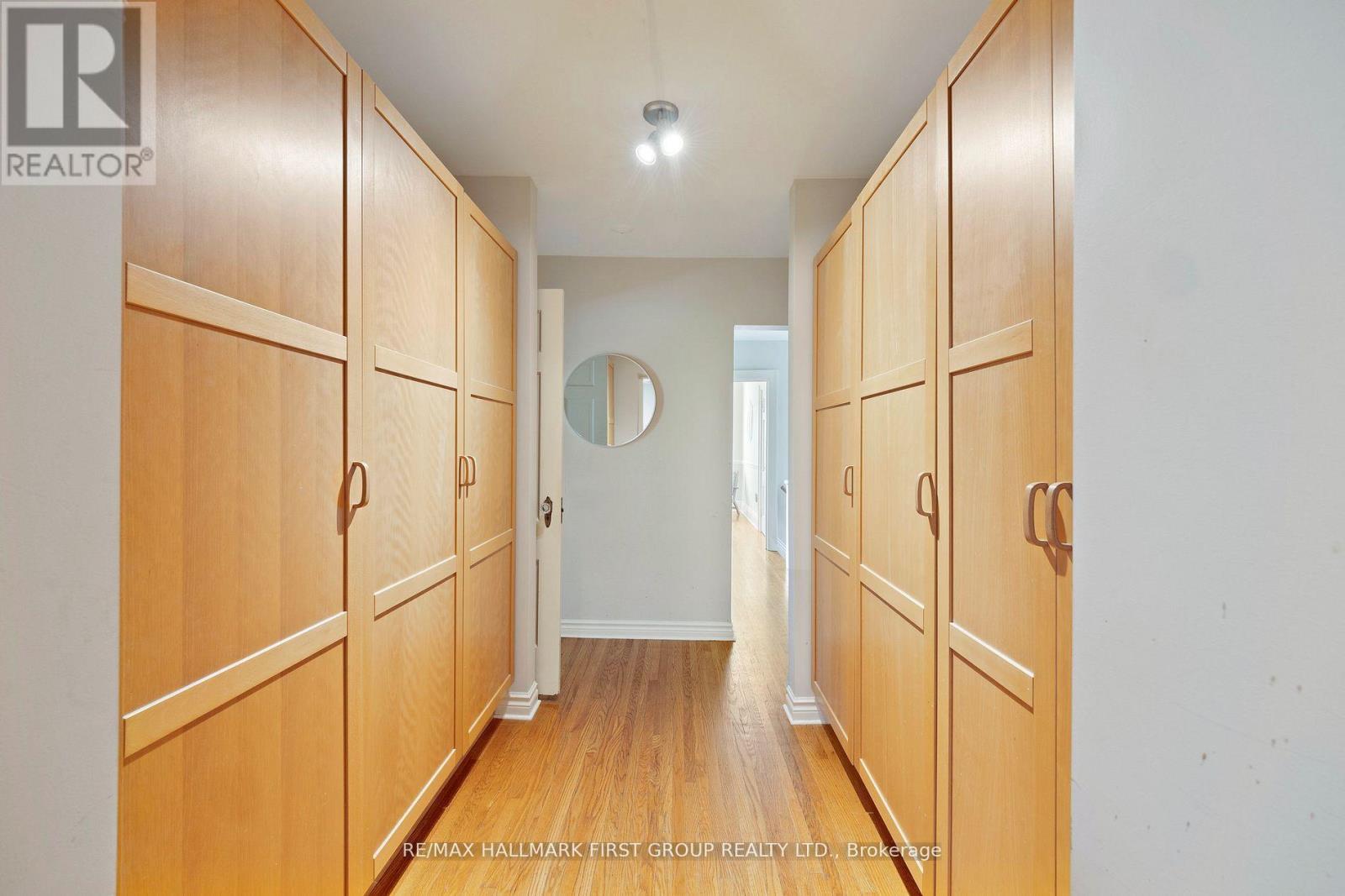 257 Roseland Crescent, Burlington, Ontario  L7N 1S4 - Photo 31 - W12594654