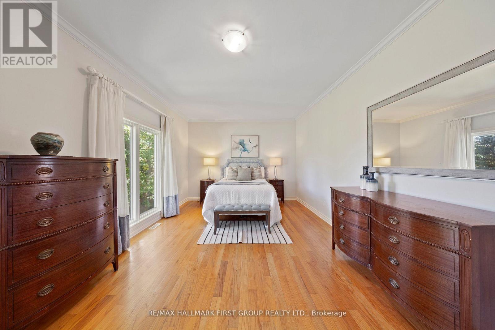 257 Roseland Crescent, Burlington, Ontario  L7N 1S4 - Photo 35 - W12594654