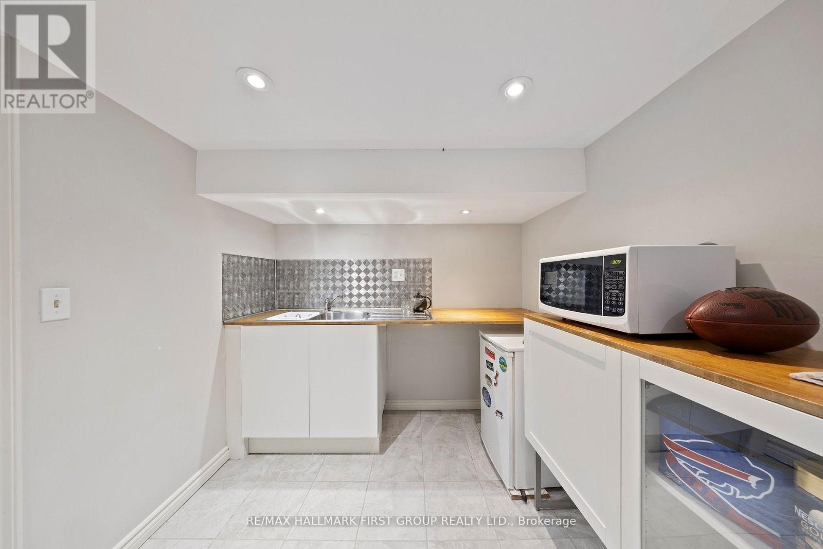 257 Roseland Crescent, Burlington, Ontario  L7N 1S4 - Photo 45 - W12594654