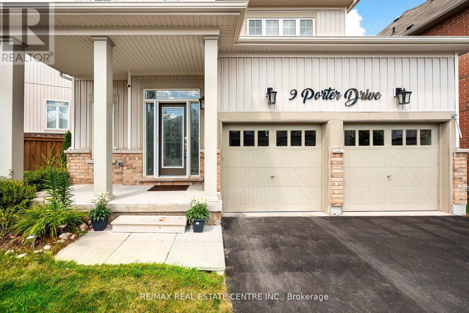 9 Porter Drive, Orangeville, Ontario L9W 6Z4 - Photo 2 - W12594658