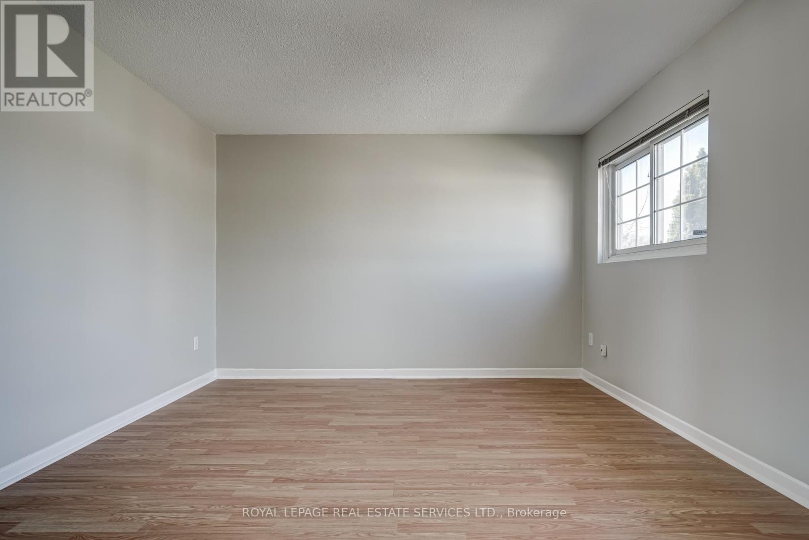 1 - 2411 Sovereign Street, Oakville, Ontario L6L 1M1 - Photo 15 - W12594684