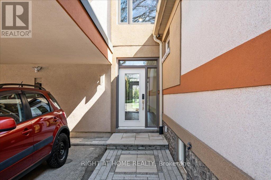 704 Cedar Avenue, Burlington, Ontario  L7T 2R7 - Photo 32 - W12594694