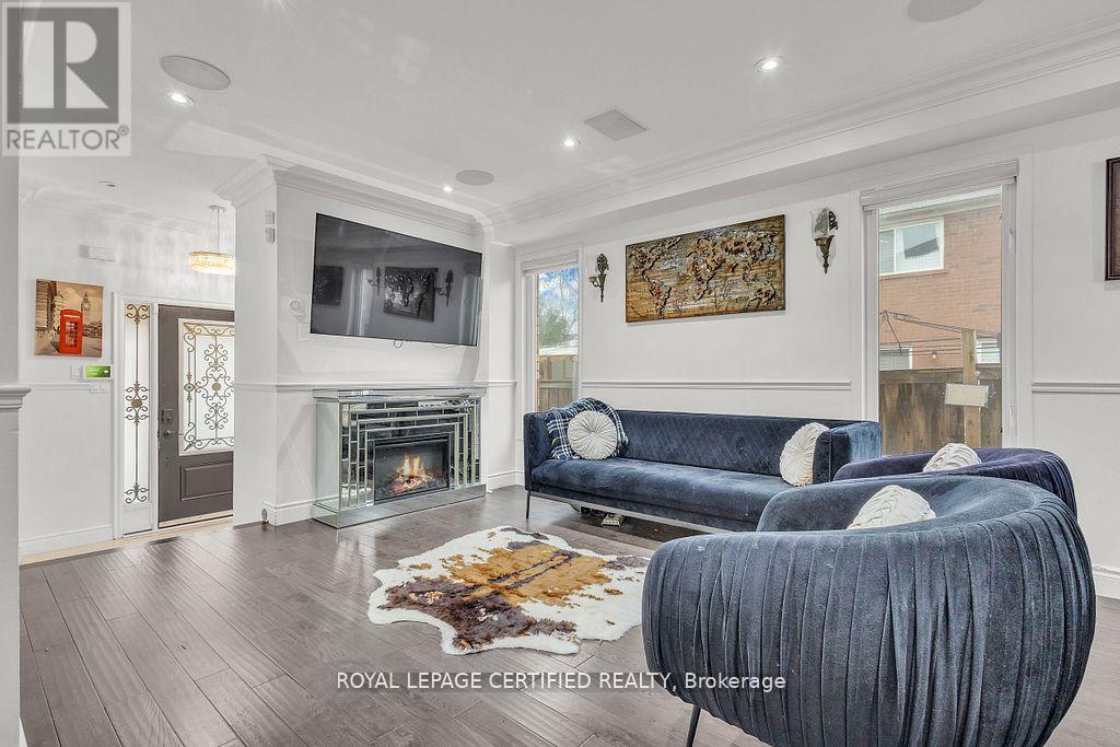 21 Dunure Crescent, Brampton, Ontario  L7A 2Y5 - Photo 10 - W12594704