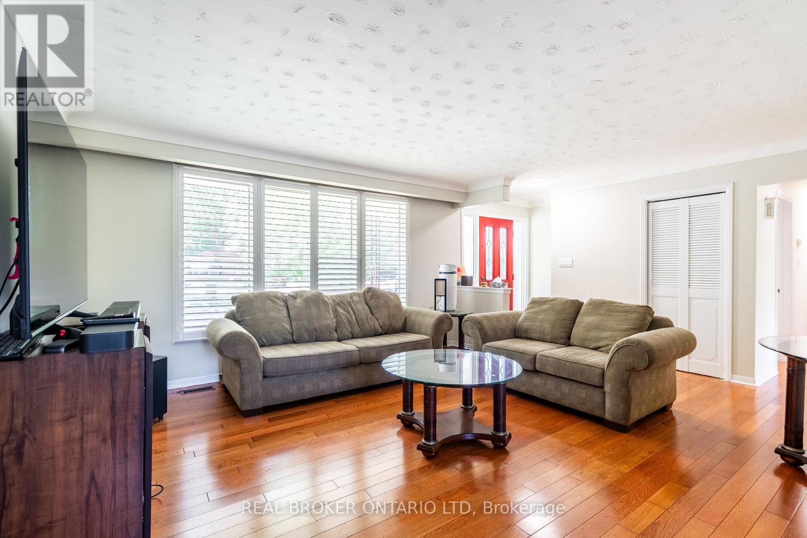 5712 Sunnylea Crescent, Niagara Falls, Ontario  L2G 2R9 - Photo 9 - X12532116