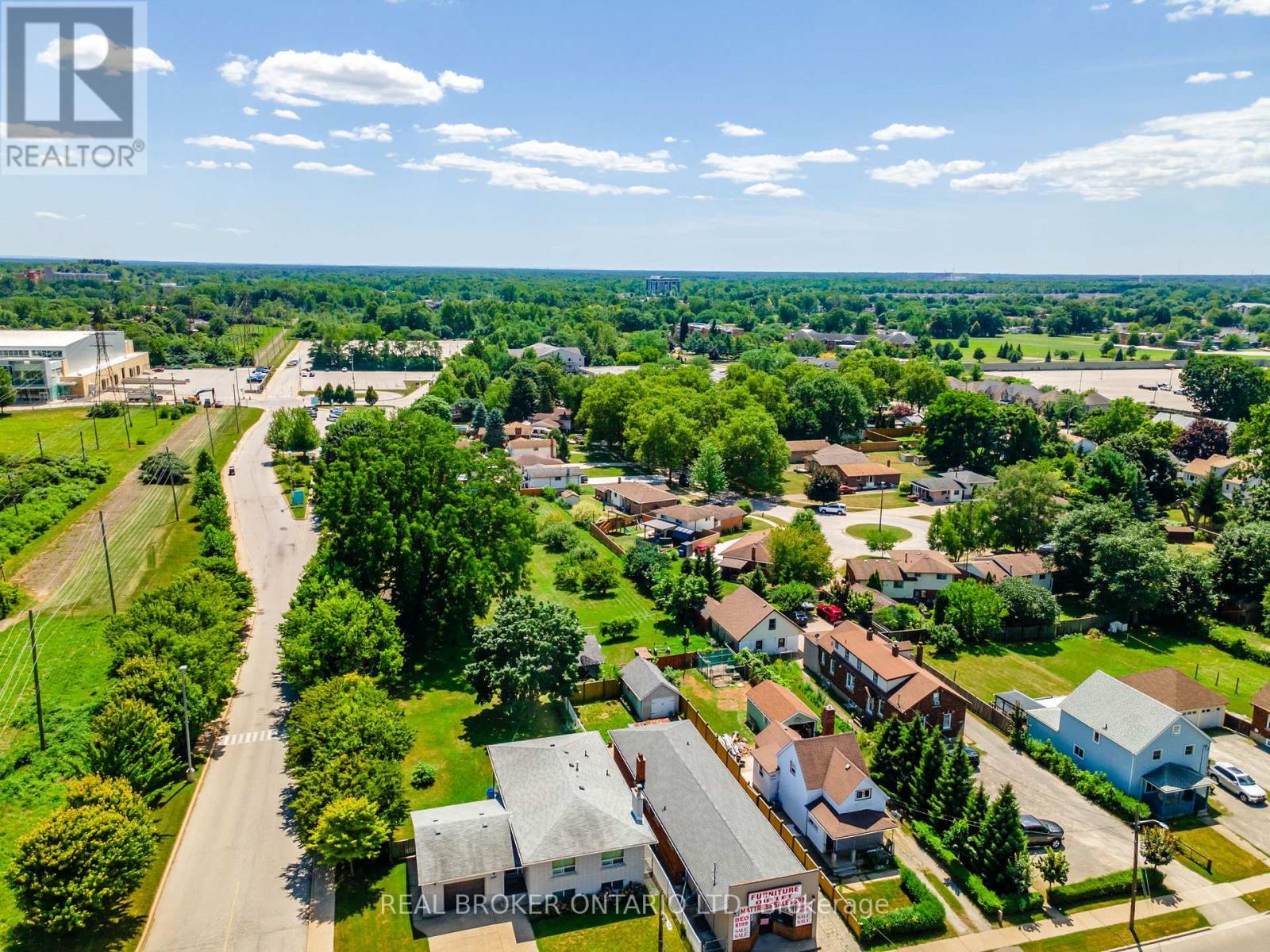 5712 Sunnylea Crescent, Niagara Falls, Ontario  L2G 2R9 - Photo 35 - X12532116