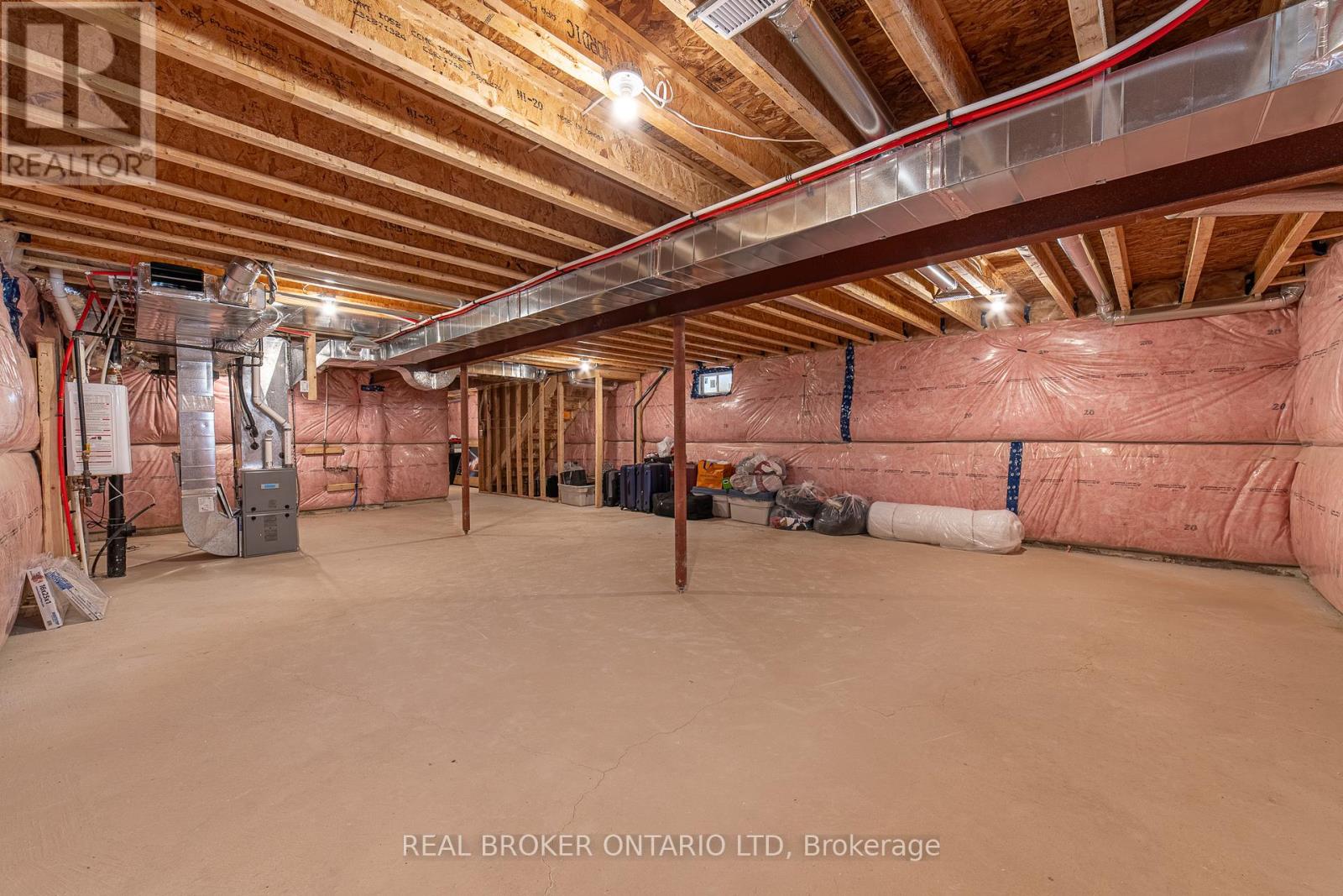 225 Palace Street, Thorold, Ontario  L2V 5G7 - Photo 45 - X12554330