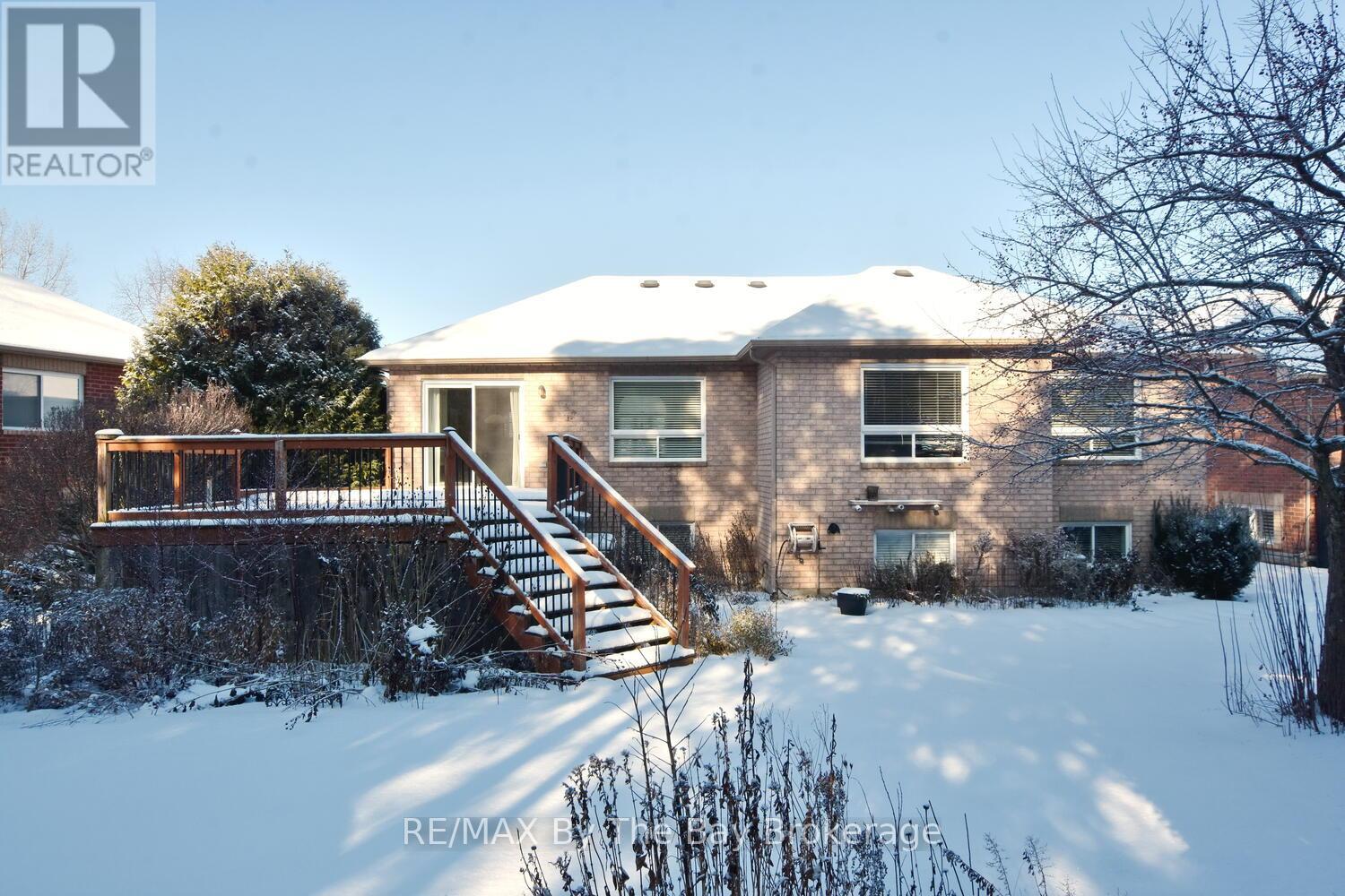 10 Cherry Sands Crescent, Wasaga Beach, Ontario  L9Z 1P5 - Photo 4 - S12513912