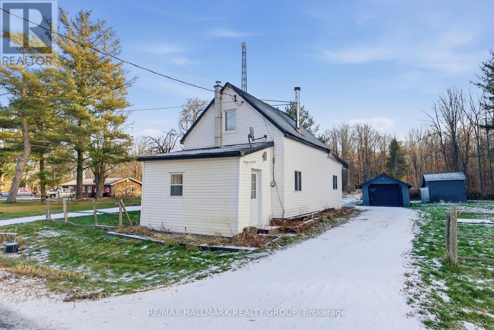 10450 CLARK ROAD, North Dundas, Ontario