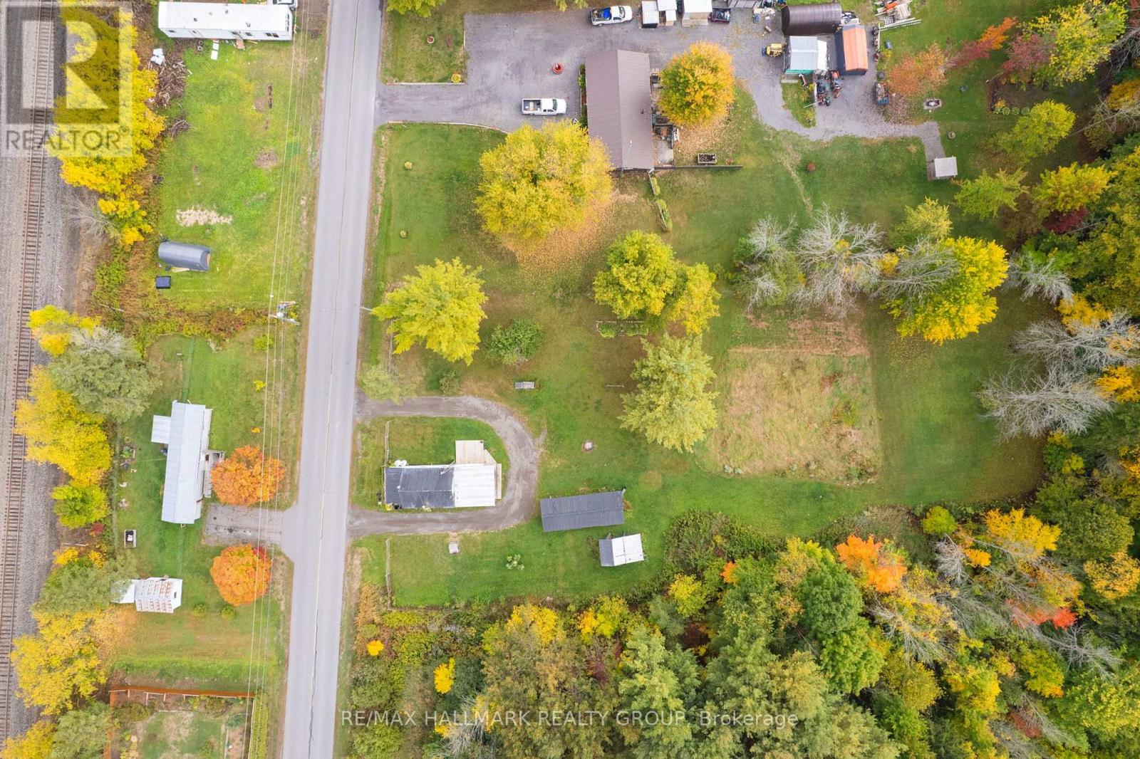 10450 Clark Road, North Dundas, Ontario K0E 1S0 - Photo 27 - X12594726