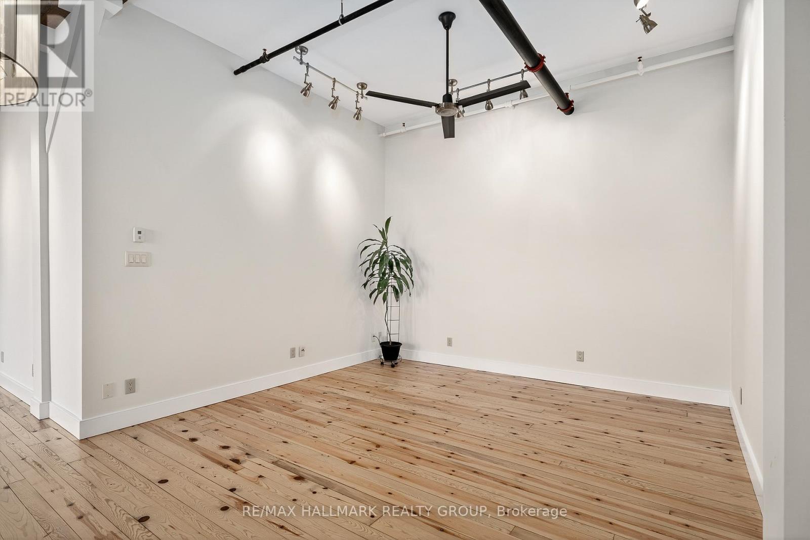 114 - 83 Little Bridge Street, Mississippi Mills, Ontario K0A 1A0 - Photo 10 - X12594728