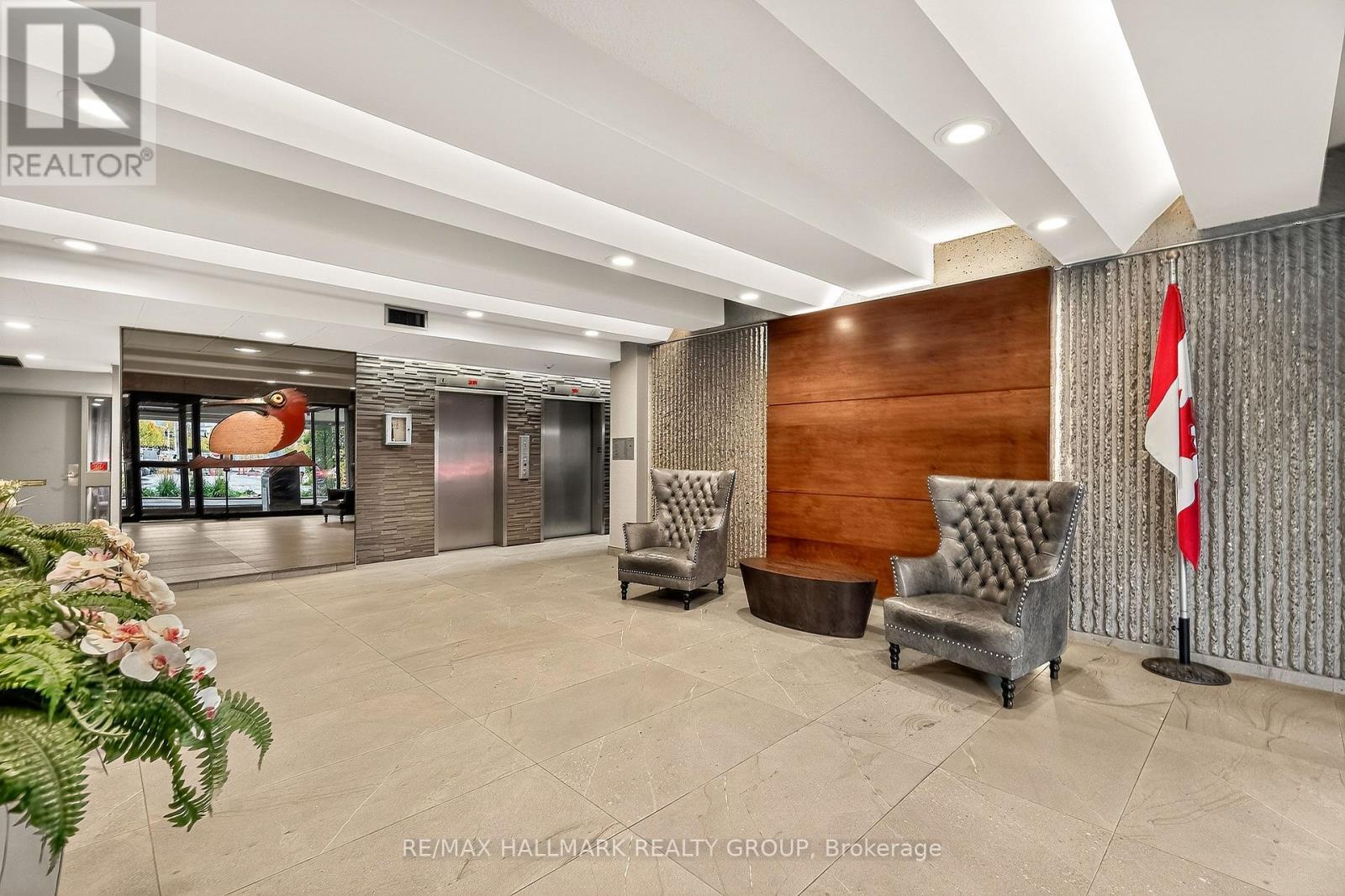 1702 - 1195 Richmond Road, Ottawa, Ontario  K2B 8E4 - Photo 4 - X12594762