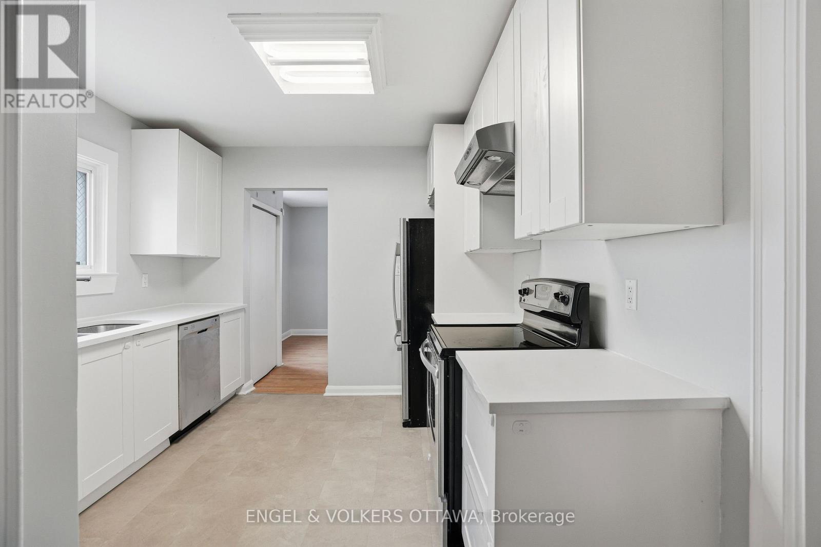 153 Hickory Street, Ottawa, Ontario  K1S 3L9 - Photo 13 - X12594772