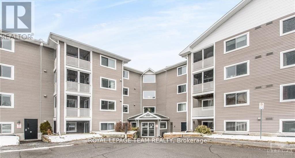 213 316 LORRY GREENBERG DRIVE, Ottawa, Ontario
