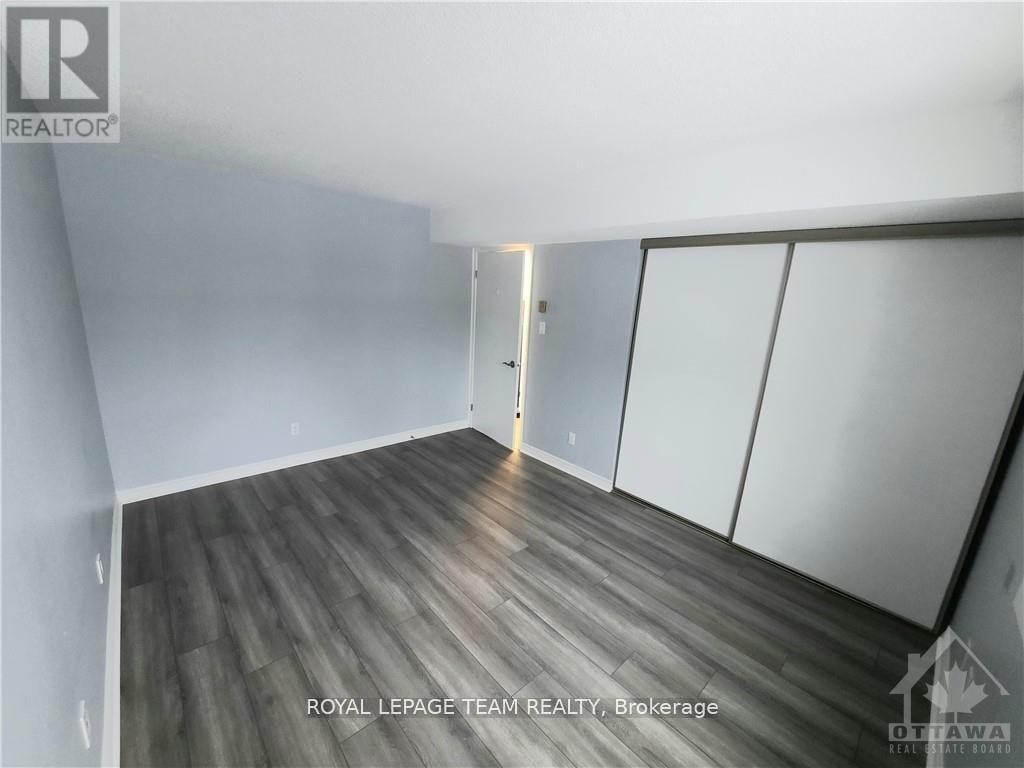 213 316 Lorry Greenberg Drive, Ottawa, Ontario K1T 2P4 - Photo 16 - X12594796