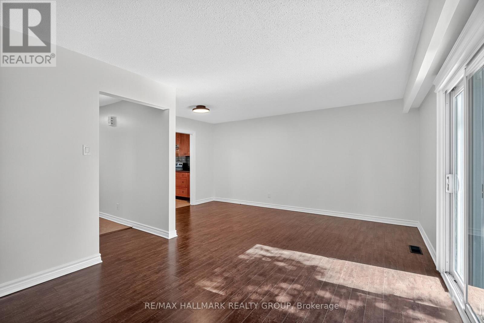 3921c Old Richmond Road, Ottawa, Ontario K2H 8T9 - Photo 12 - X12594858