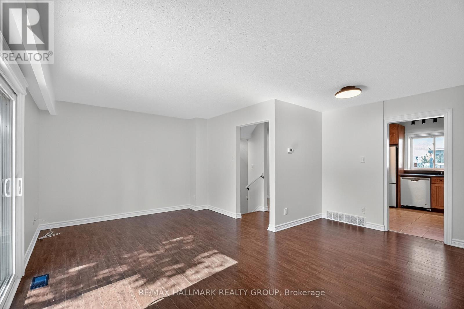 3921c Old Richmond Road, Ottawa, Ontario K2H 8T9 - Photo 15 - X12594858