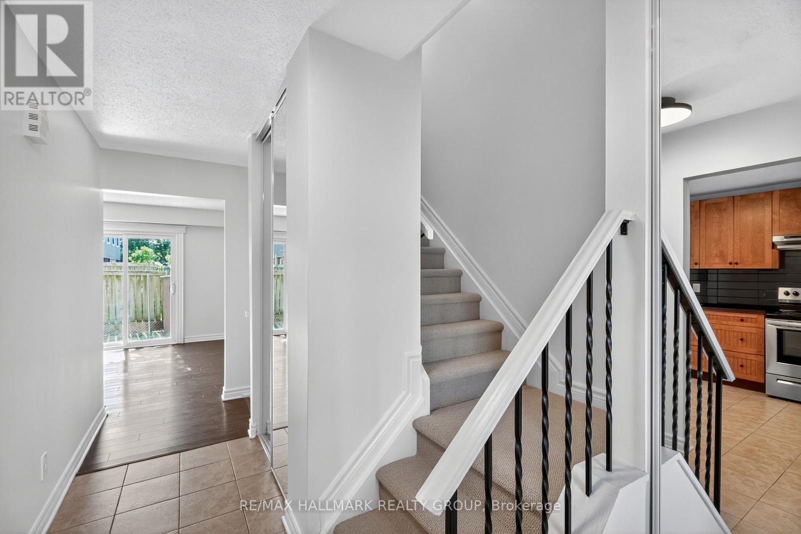 3921c Old Richmond Road, Ottawa, Ontario K2H 8T9 - Photo 17 - X12594858