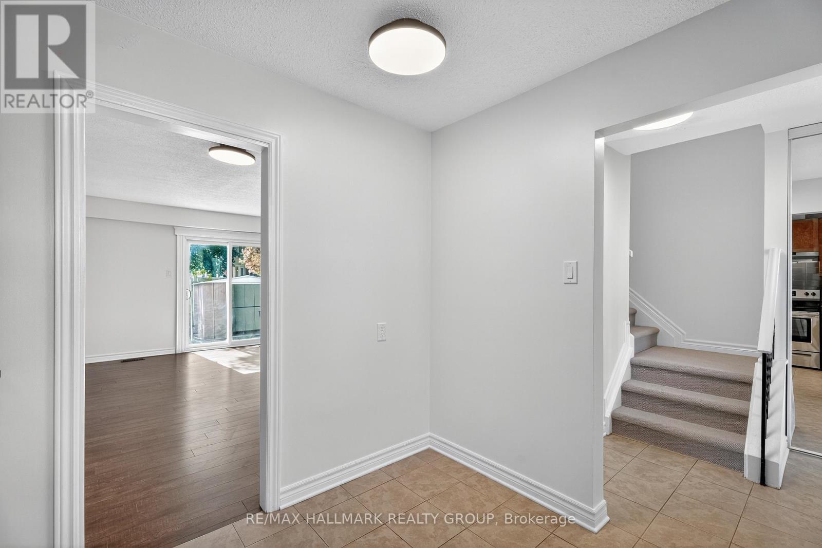 3921c Old Richmond Road, Ottawa, Ontario K2H 8T9 - Photo 9 - X12594858