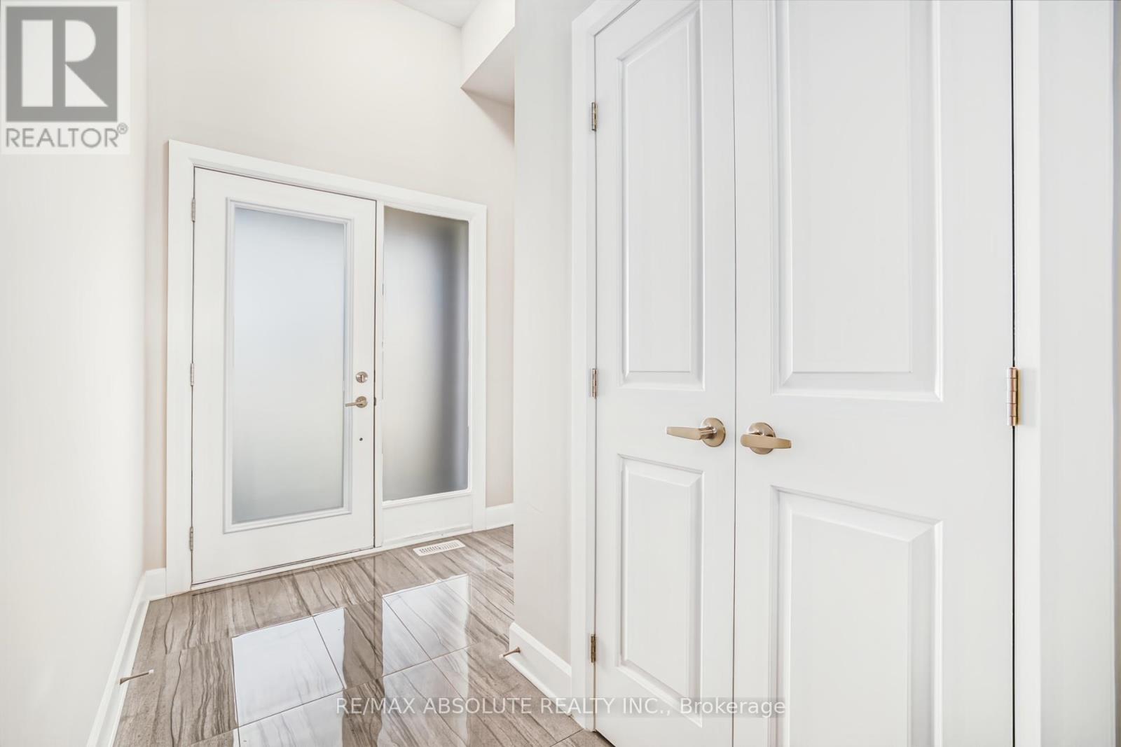 184 Hooper Street, Carleton Place, Ontario K7C 0W2 - Photo 2 - X12594872