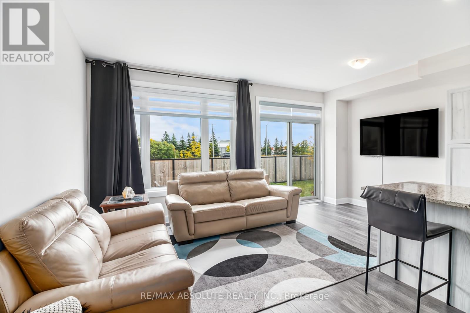 184 Hooper Street, Carleton Place, Ontario K7C 0W2 - Photo 4 - X12594872